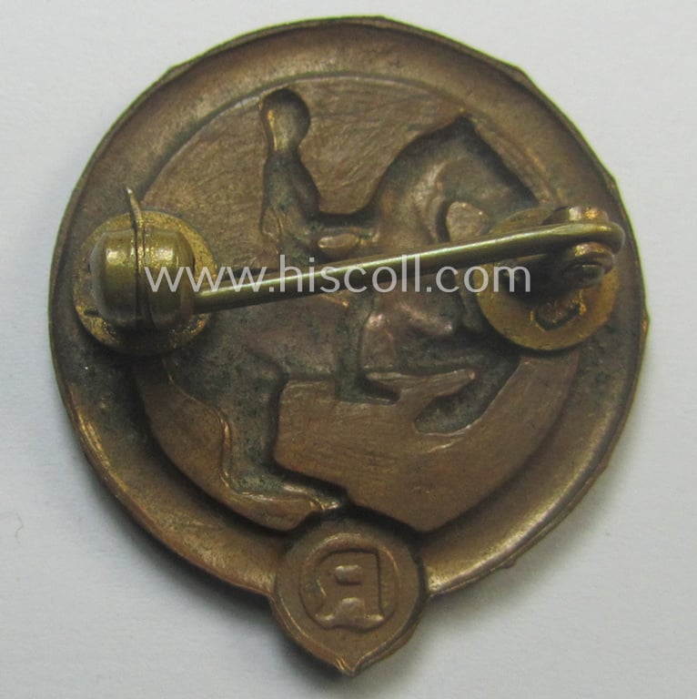 'Deutsches Jugendreiterabzeichen der 3. Klasse (ie. 'in Bronze') being a (typical) non-maker-marked example