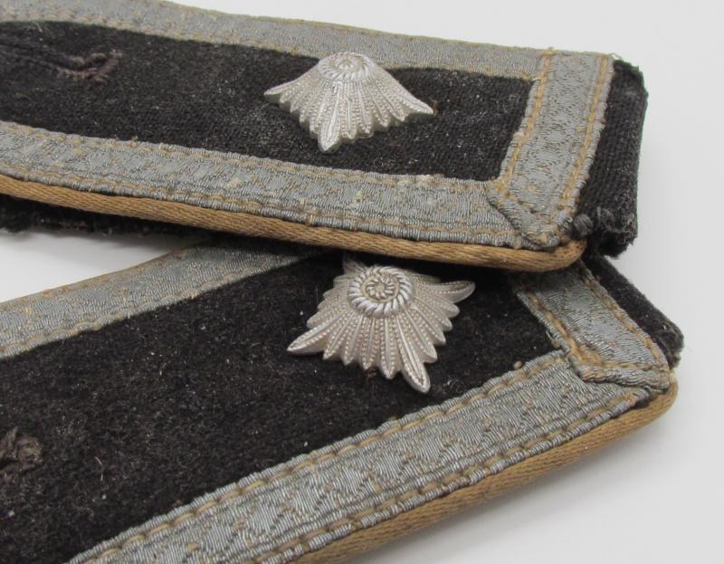Waffen SS-Oberscharführer Shoulder Boards (Infantry)