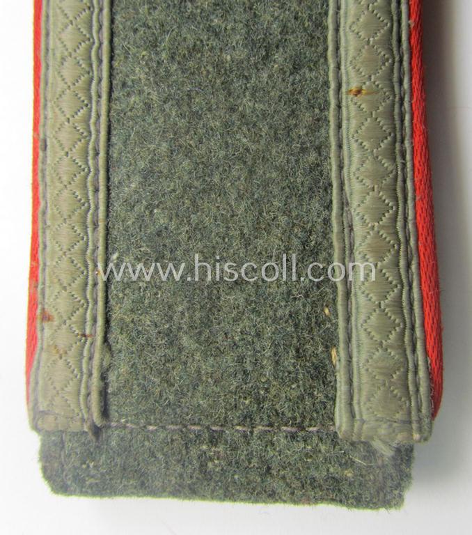 Single, mid- (ie. early-) war-period, WH (Heeres) so-called: 'M40 o. M43'-pattern NCO-type shoulderstrap as was intended for - and worn by! - an: 'Unterwachtmeister eines (Sturm)Artillerie-Rgts.'