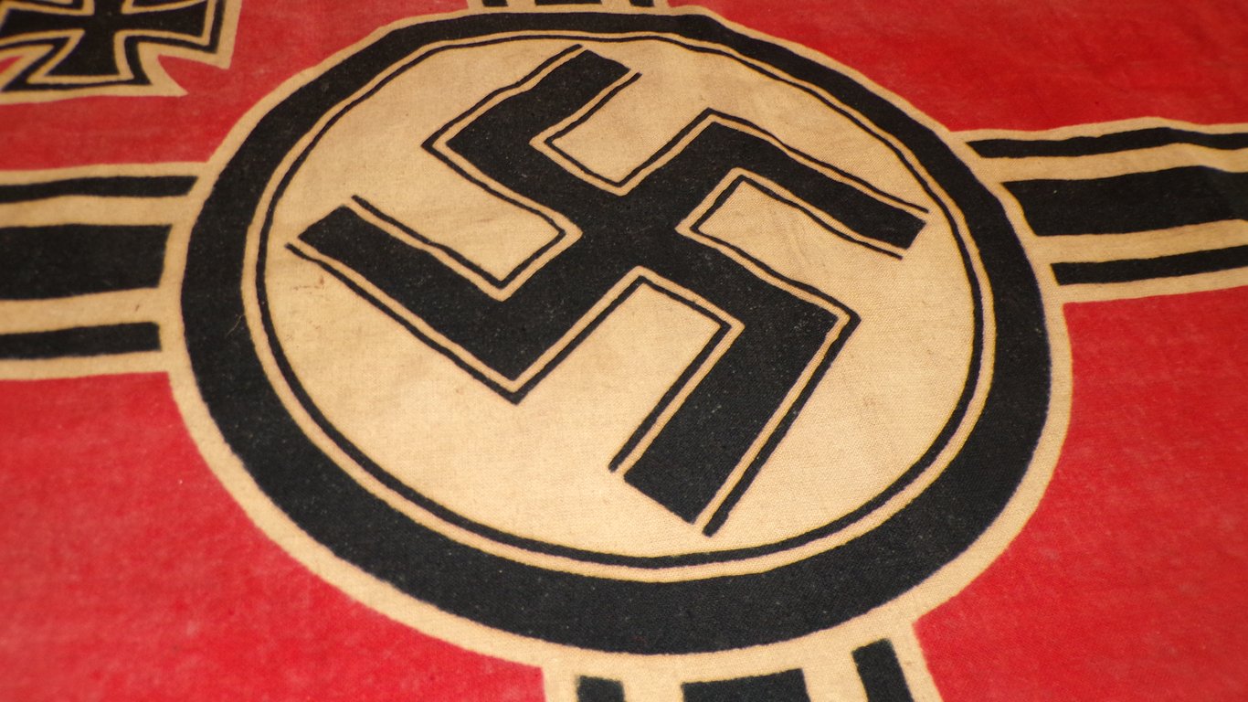 Reichskriegsflagge Ultra Rare size 50 x 35 CM