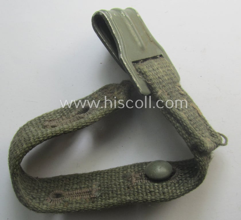 Complete, 2-pieced 'standard-issue'-pattern- (ie. typical WH-issue) carrying-strap (ie. 'Tragelasche') as was intended for the various gasmask-containers (being a non-maker-marked example that comes in a just minimally used, condition)