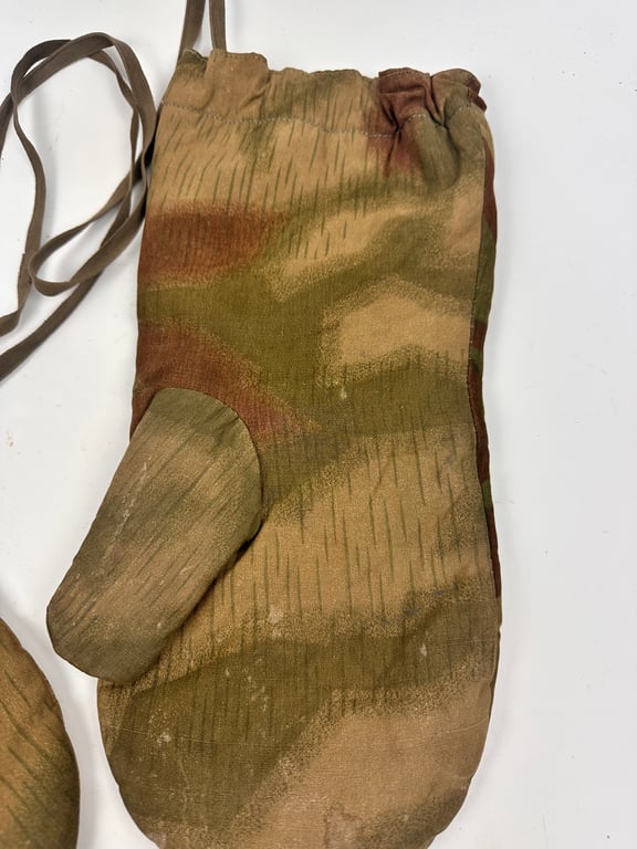 WW2 German winter gloves Sumpf/splinter