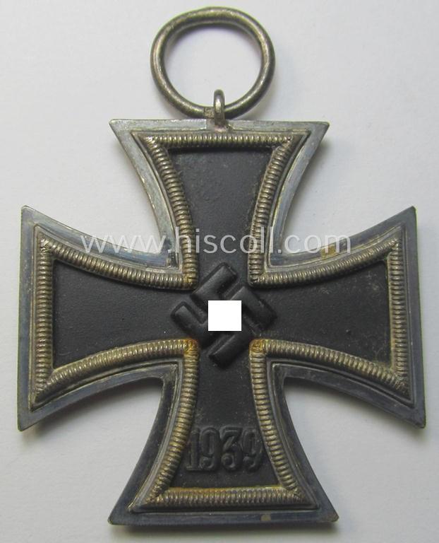 'Eisernes Kreuz II. Klasse' being a maker- (ie. '55'-) marked example by the maker (ie. 'Hersteller'): 'J.E. Hammer & Söhne'