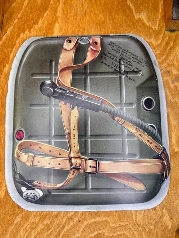 Wehrmacht "Heeres-Atmer " oxygen breathing apparatus in case