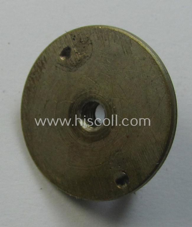 WWI-period Iron Cross 1st class (or: 'EK 1. Klasse') being a typical non-maker-marked example that comes mounted onto its (unusual!) and functional 'screw-back'- (ie. 'an der Schraube'-) set-up