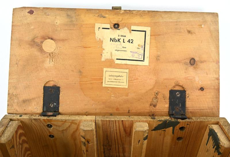 German WH Smoke Cylinder Box Nb.KL42