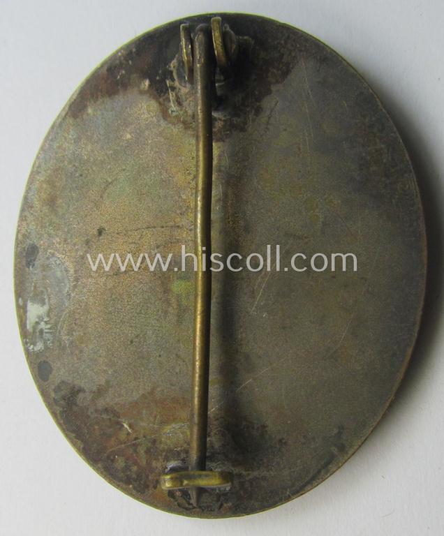 'Verwundeten-Abzeichen in Silber' (being a non-marked- and typical 'Buntmetall'-based example)