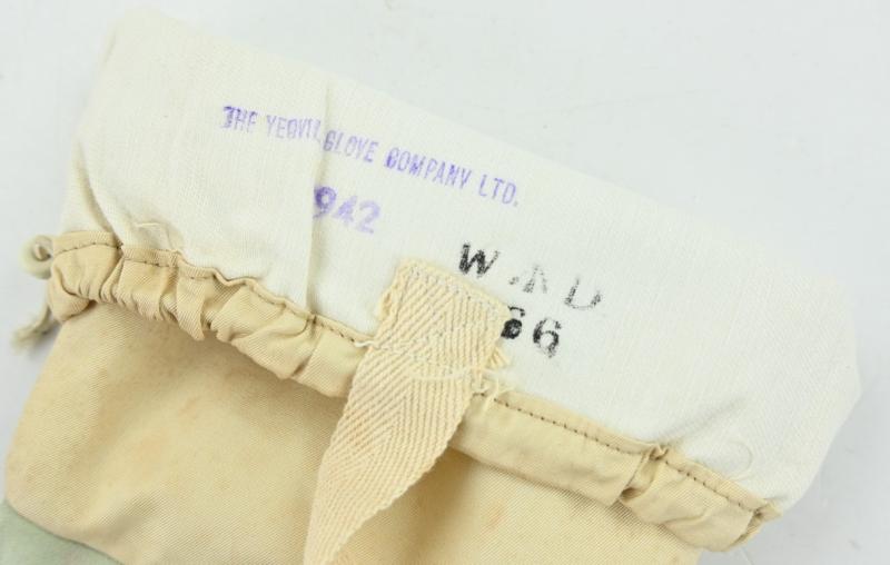 British WW2 Winter Mittens 1942