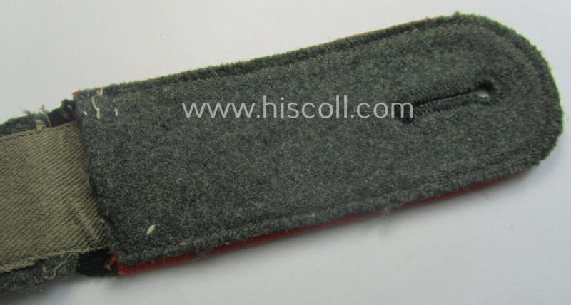 Single, pre- (ie. early-) war-period WH (Heeres) so-called: 'M36 o. 40'-pattern, EM-type shoulderstrap as was intended for - and with certainty worn by! - a: 'Soldat eines (Sturm)Artillerie Abts. o. Rgts.'