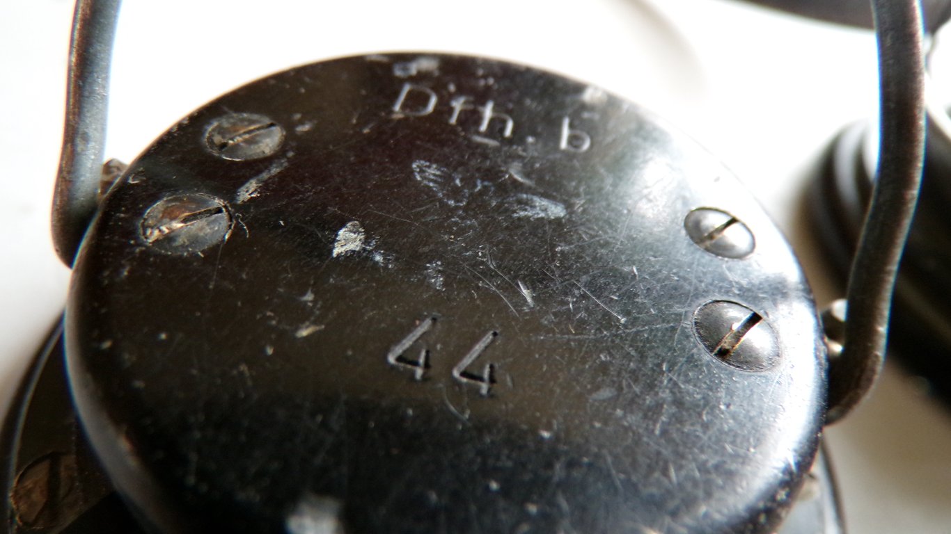 Wehrmacht Dfh.b (44) & Rare Dfh.f (43) Headphone Set