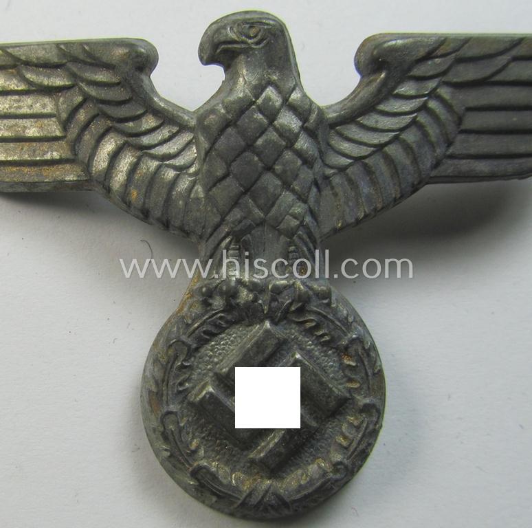 Attractive - silverish-golden-coloured- and/or: zinc- (ie. 'Feinzink'-) based (political-style) visor- (ie. 'Schirmmützen'-) cap-eagle being a detailed example that is (unusually!) void of a makers'-designation