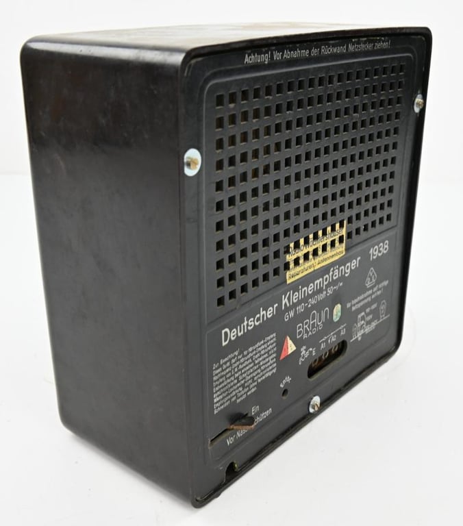 German Third Reich Era Civil Radio 'Deutsche Kleinempfänger'