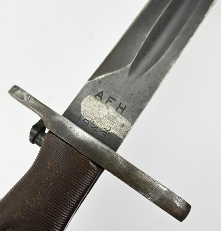 US WW2 M1 Garand Bayonet with Leather Scabbard