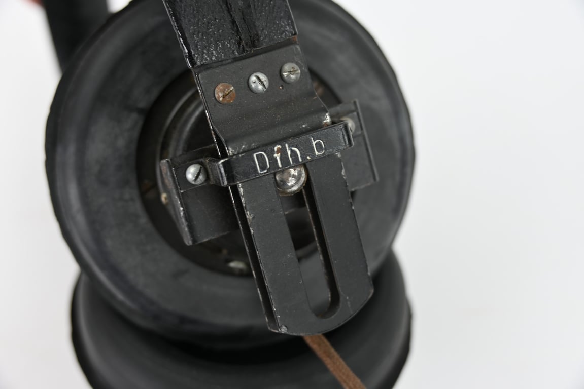German WH Panzer Headphone 'Dfh.b'