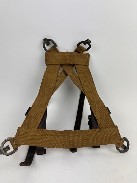 ORIGINAL WW2 GERMAN WEBBING A-FRAME "bdl40"