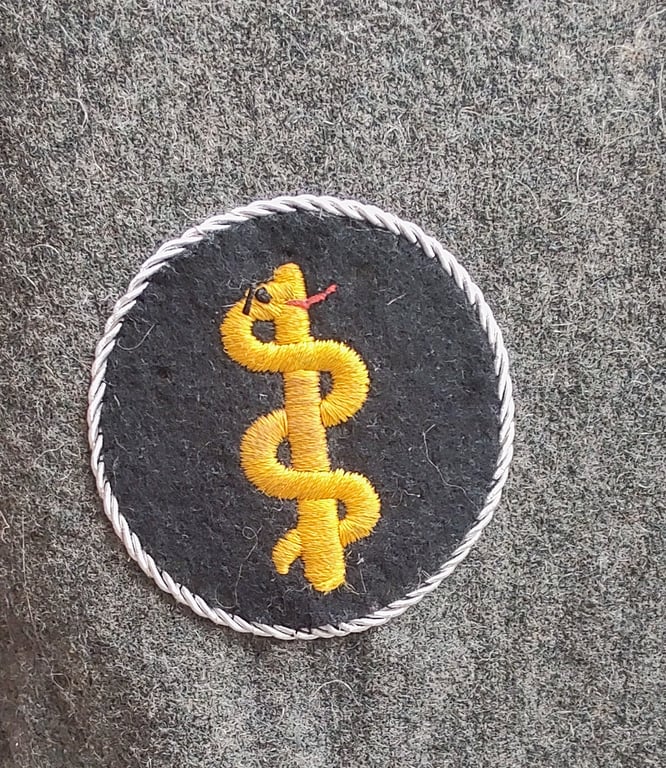 WW2 German M43 Army NCO Medics Combat Tunic