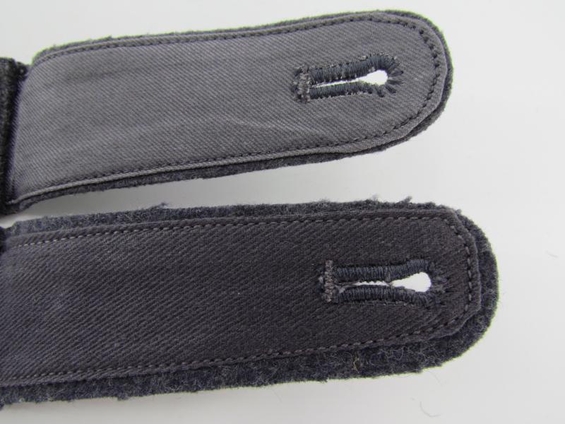 Luftwaffe EM Medical/Sanitater Shoulder Boards