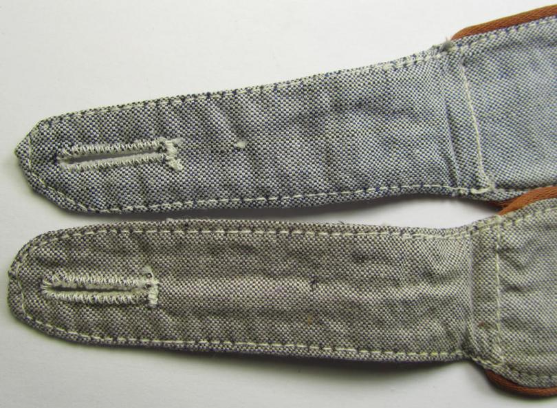 Fully matching pair of WH (LW) 'summer-style' EM-type shoulderstraps (as was specifically intended for usage on the: 'blau-mellierter-Hemden') (ie. shirts) as was intended for a: 'Soldat der LW-Nachrichten-Truppen'