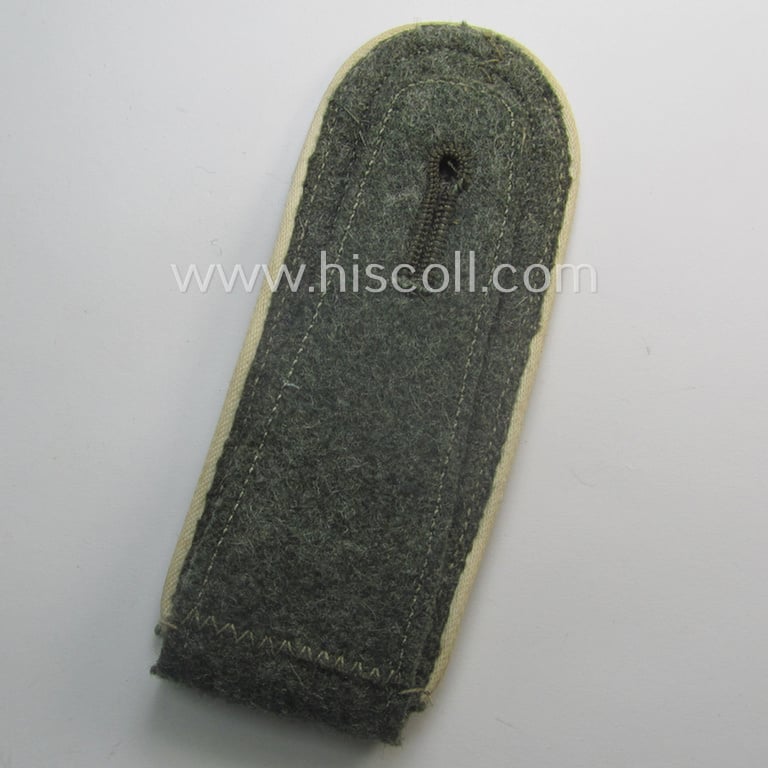 Single, WH (Heeres) 'cyphered' NCO-type, 'M40'- (ie. 'M41'-) pattern shoulderstrap: 'Oberfeldwebel u. Mitglied der Infanterie-Lehr-Trpn.'