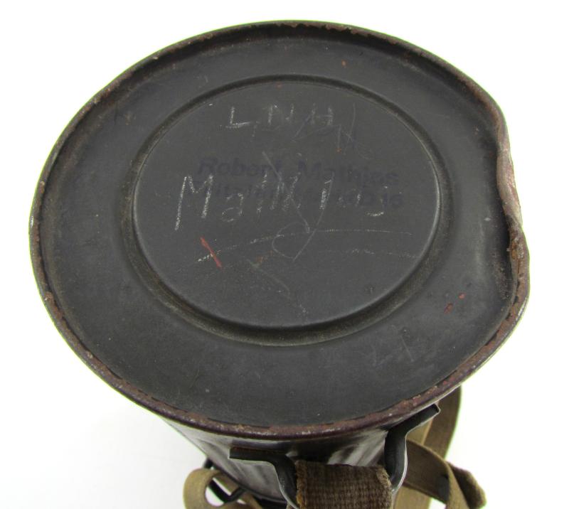 Reichswehr /Wehrmacht Early Short Gasmask Cannister ( complete )