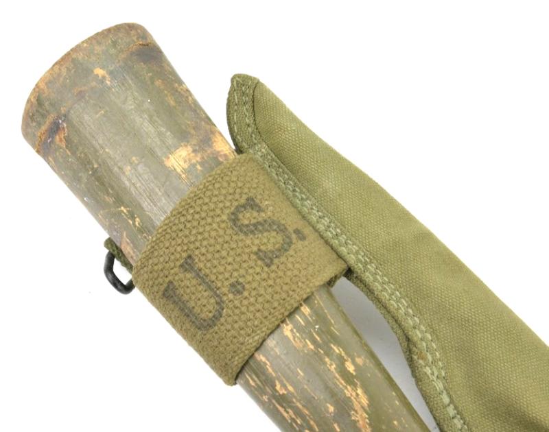 US WW2 M-1910 Pick-Mattock and carrying case