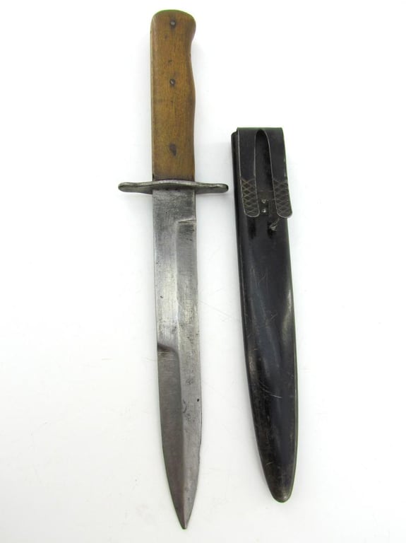 Luftwaffe combat boot knife or Stiefelmesser marked L6