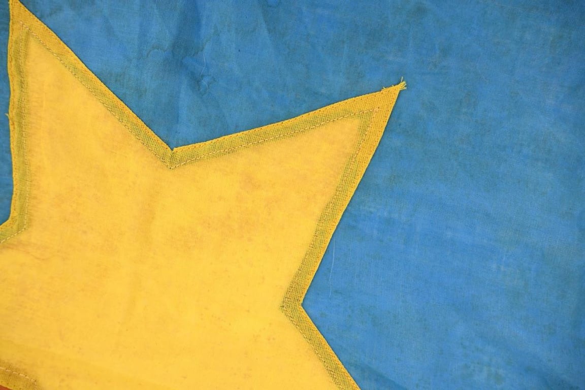 US Vietnam War NVA Flag