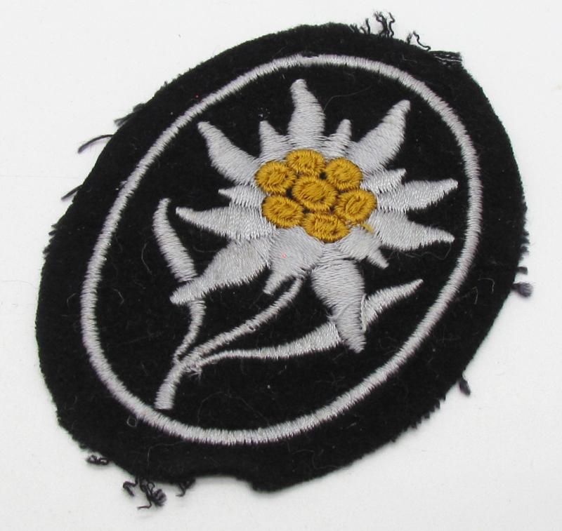 Waffen-SS mountain trooper ‘Gebirgsjäger’ Edelweiss sleeve badge