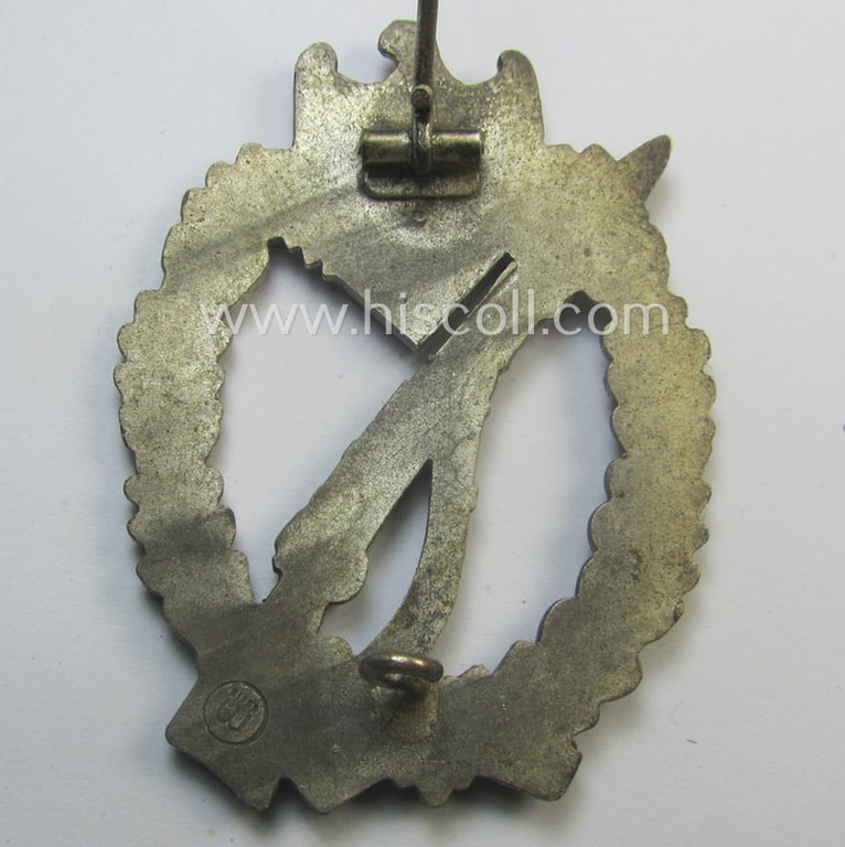Attractive, 'Infanterie Sturmabzeichen in Silber' (or: silver-class infantry assault-badge ie. IAB) being a maker- (ie. 'ÜÜ'- ie. 'E.F. Wiedmann') marked so-called: 'Lily Pad-hinge'-example that comes stored in its period box
