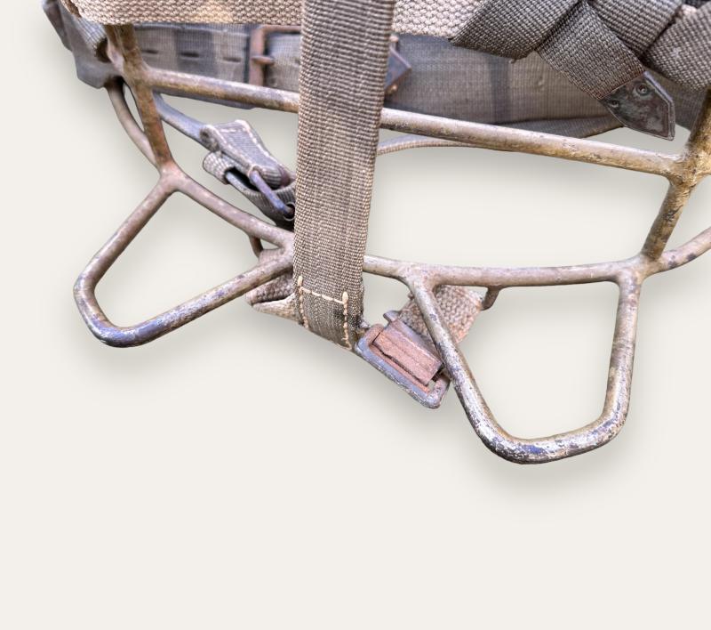 Tan Late-War 'Tragegestell' -1945-