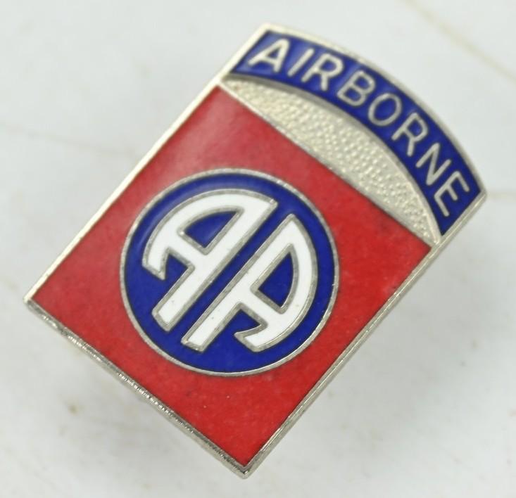 US WW2 82nd Airborne Division DUI Unit Crest Pin