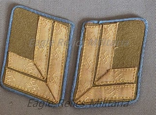 Set of Orts-Level Hauptstellenleiter Collar Tabs