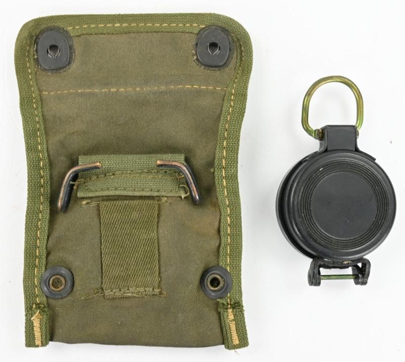 US WW2 Compas & Pouch