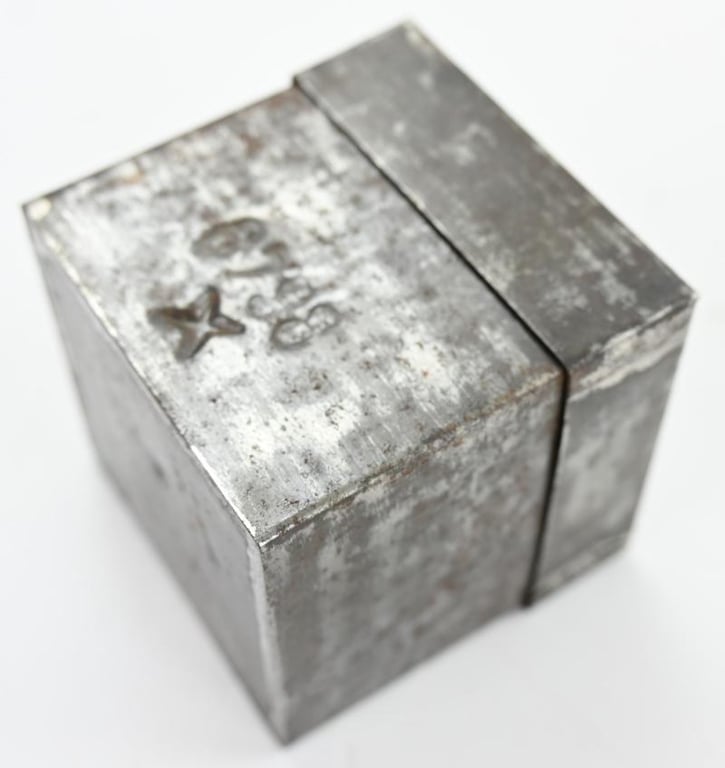Dutch WW2 Era Thee Tin Can