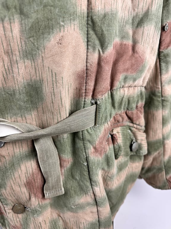 Wehrmacht reversible winter parka in Sumpftarnmuster