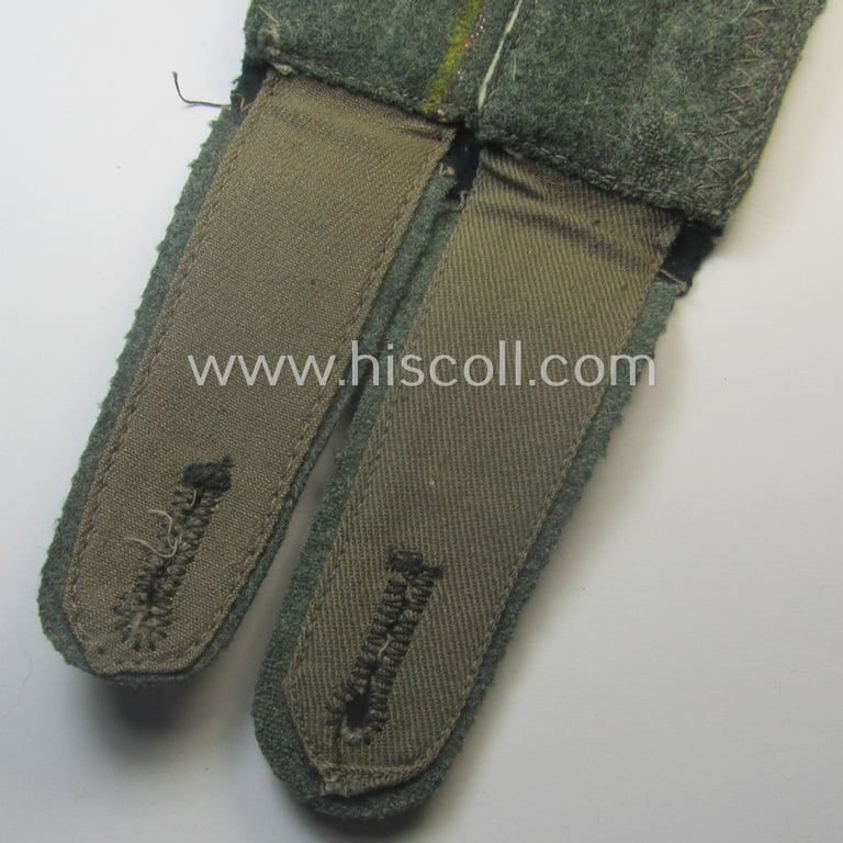 Pair of WH (Heeres), early- (ie. pre-) war-period- (ie. 'M40'-pattern) EM-type shoulderstraps: 'Soldat der Infanterie-Trpn.'