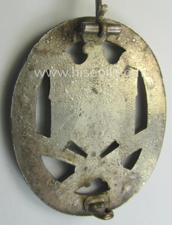 'Allgemeines Sturmabzeichen' being a non-maker-marked, so-called: 'copper-coated' & 'Buntmetall'-based so-called: 'flat-back'-pattern by a (by me) unidentified maker