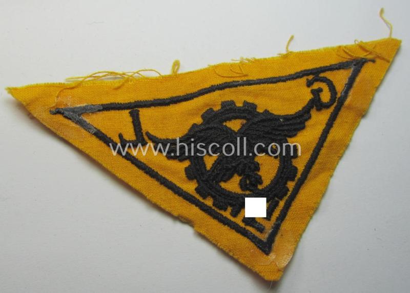 WH (Luftwaffe)-related, EM- (ie. NCO-pattern-) machine-embroidered breast-badge ie. eagle-device as was specifically intended for staff working within the WH 'Generalluftzeugmeister'- (ie. 'GL'-) organisation
