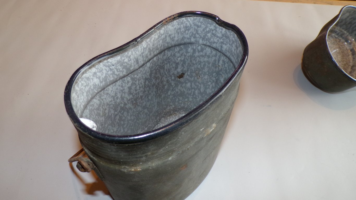Imperial German Enamelled Steel Mess Kit