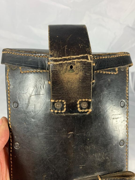 German Folding Shovel with Carrying Case, 1st Model -1941-