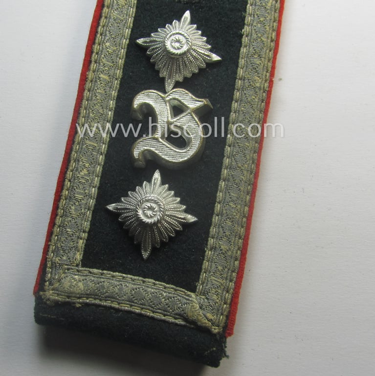 Single, early-war-period (ie. 'M41'-) pattern, WH (Heeres) 'cyphered' NCO-type shoulderstrap as was intended for a: 'Wachtmeister u. Mitglied eines Art.-Beobachtungs-Abtgs.'