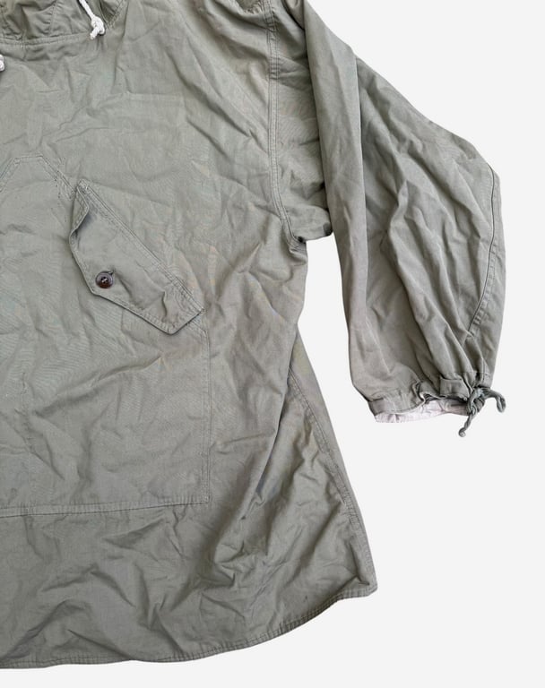 U.S. WWII reversible snow camouflage anorak/parka.