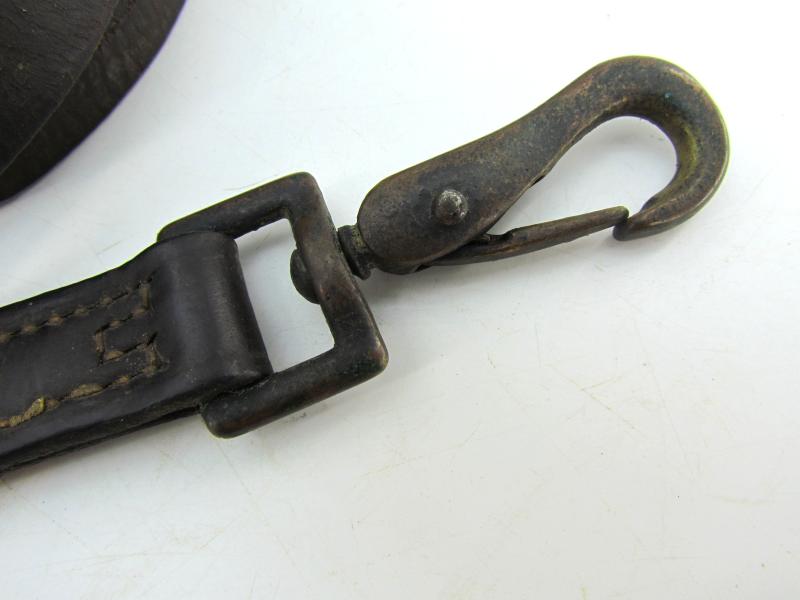 US WWII Era leather Dog Collar & Leash