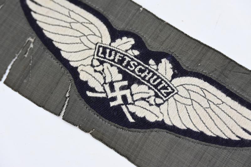 German Luftschutz Cap Badge