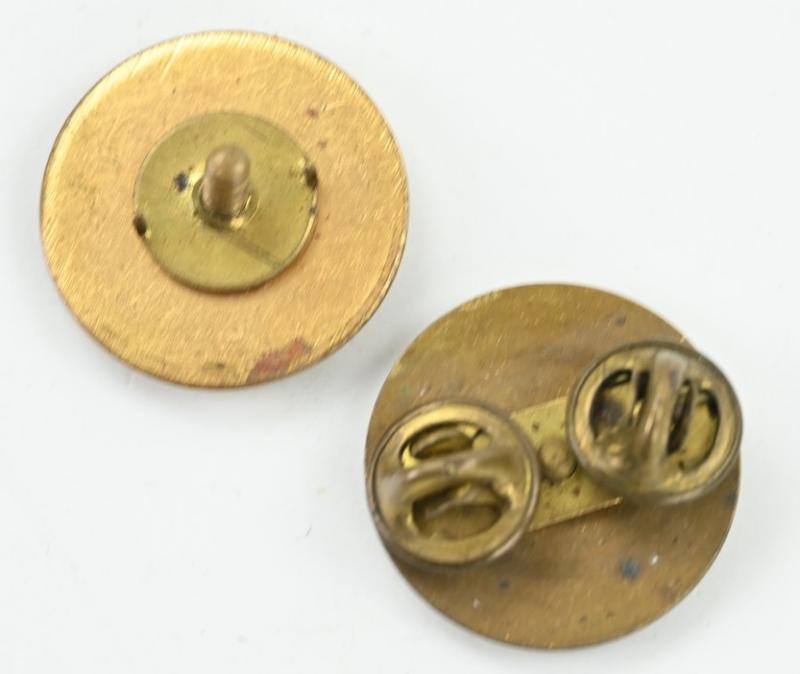 US WW2 Collar Disk Set