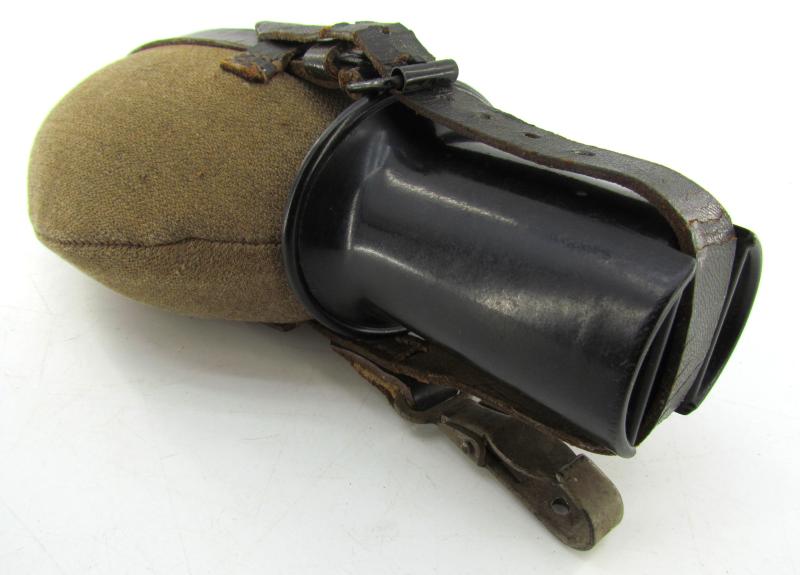 Wehrmacht M42 Canteen with Gabardine Cover