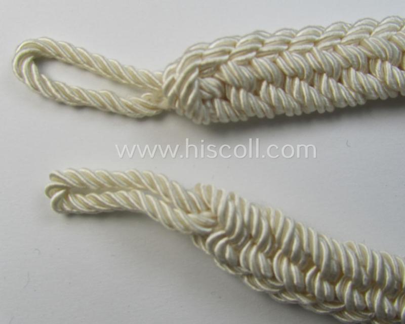 Attractive - and scarcely encountered! - HJ/DJ (ie. 'Hitlerjugend' etc.) so-called: 'leaders-lanyard' (ie. 'Führerschnur') as was intended for usage by a youth-member holding the rank of: 'HJ-Stammführer' (ie. 'DJ-Jungstammführer')