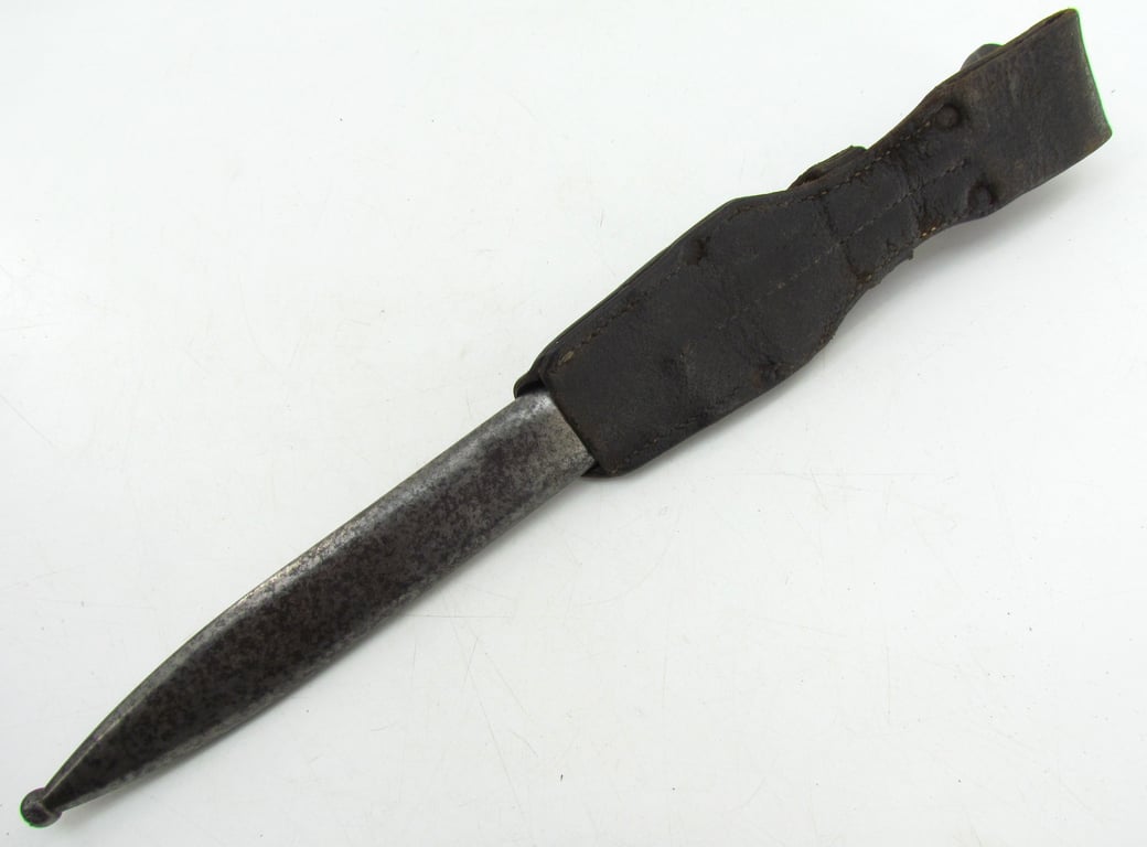 Matching K98 bayonet marked 41 fnj -6065 with frog