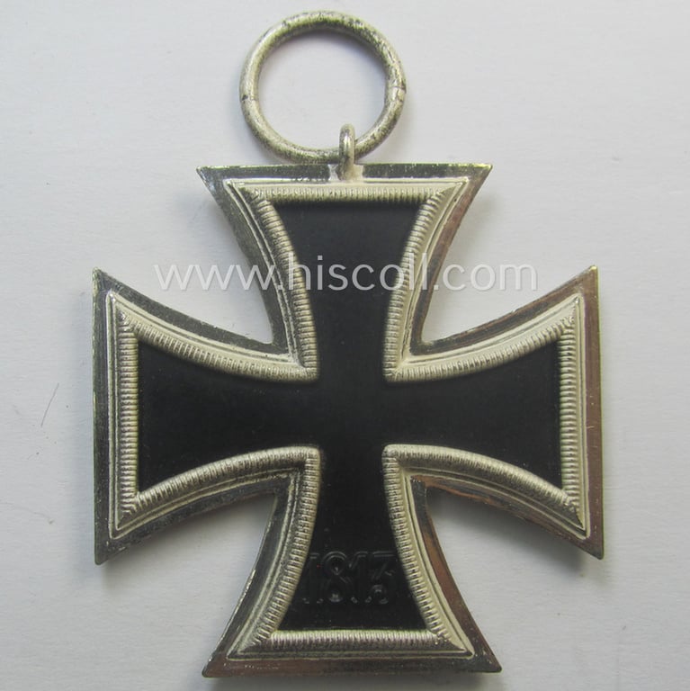 'Eisernes Kreuz II. Klasse' being a non-maker-marked example by: 'Wächtler & Lange'