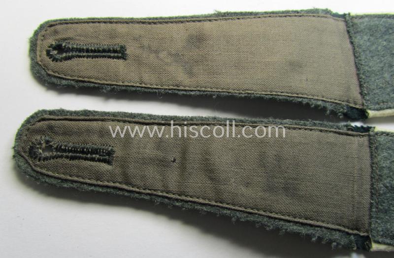 Superb - just moderately used and/or fully matching! - pair of WH (Heeres) 'M36'- (ie. 'M40'-) pattern, WH (Heeres) EM-type shoulderstraps as was intended for usage by a: 'Soldat der Infanterie-Truppen'
